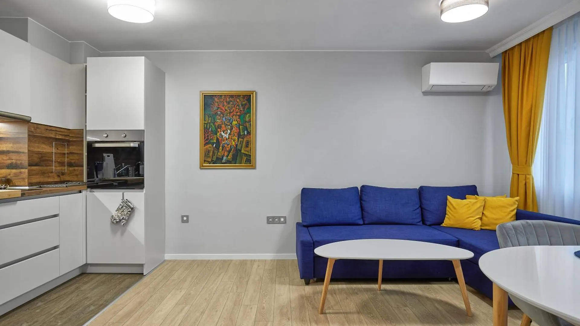 The Little Things Apt - Parking & Own Ev Chаrgеr By Flat Mаnаger Burgasz Bulgária
